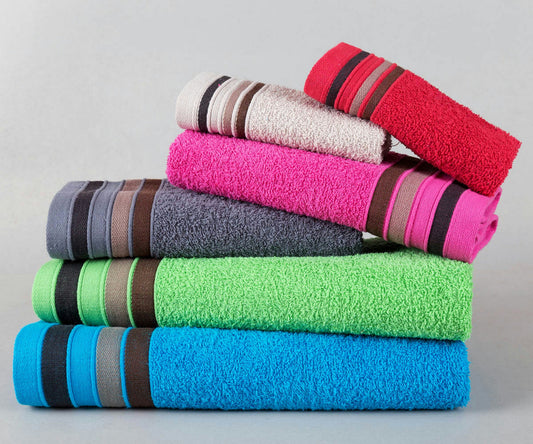 Six-Piece Bath Towel Sets: What 2 Bath Towels, 2 Hand Towels, and 2 Washcloths Offer
