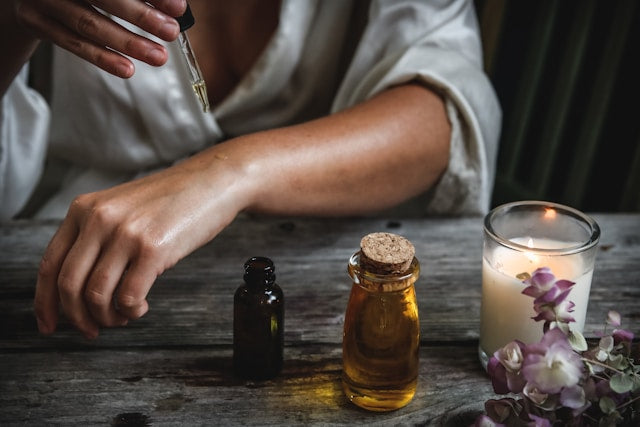 How to Use Body Oil in Your Daily Skincare Routine