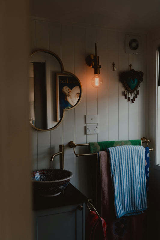 Adjustable Towel Bars: What to Know Before Choosing a Bathroom Towel Holder