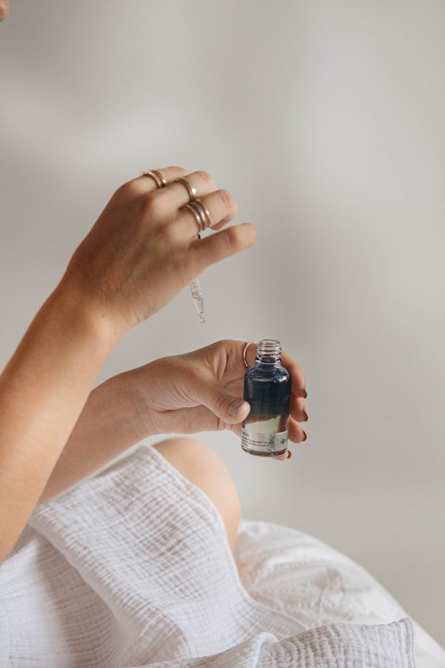 Body Oil Benefits for Moisturizing After Shower Care