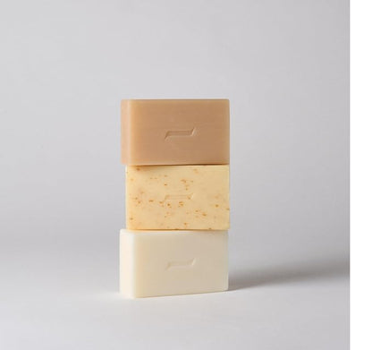 Caswell-Massey Heritage Body Scrub Castile Bar Soap for Men & Women, Exfoliating Natural Soap Bar for All Skin Types, Made with Essential Oils & Plant-Based Formula for Face & Body, 6.4 oz