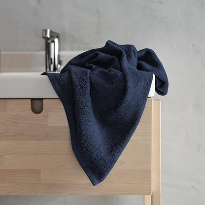 Delara 100% Organic Cotton Towels 650 GSM Plush Feather Touch Quick Dry Towel, 4-Piece Towel Set GOTS Certified, Oeko-Tex Green Certified, 1 Bath Towel, 1 Bath Sheet, 1 Hand Towel & 1 Wash Cloth